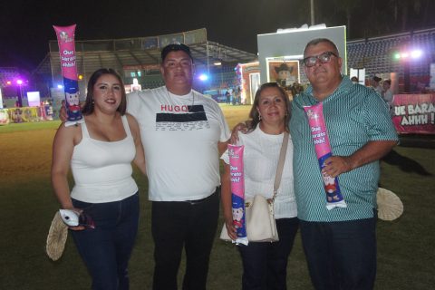 Erika, Joel, Shelly y Ramón.