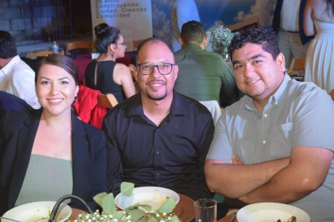 Ana Karen Valenzuela, Juan Carlos Ruvalcaba y Joel Uzcanga.
