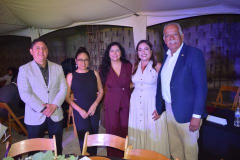 Enrique Sánchez, Areli González, Brianda Moreno, Lorena Barrera y Julio Salinas.