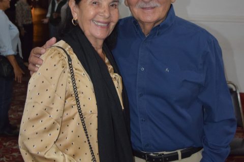 Elena González y Roberto Balderrama.