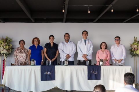 María del Rosario Flores Osoños, María del Carmen Garduño Mendoza, Anel Soto Ontiveros, Maclovio Córdova, Rubén Lucero Ocampo, Laura Elena Arvide Jiménez y Guillermo Diaz.