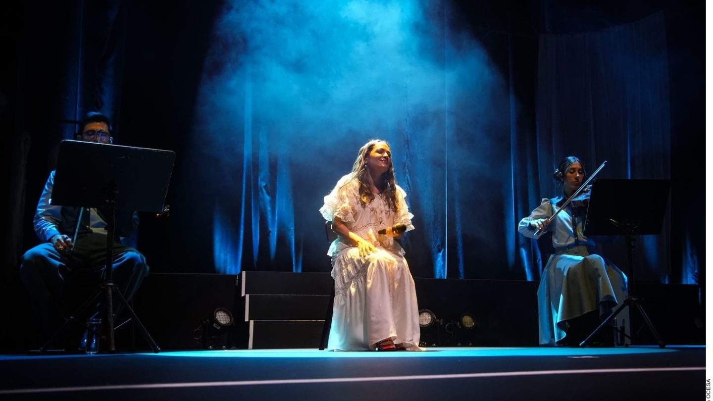Natalia Lafourcade se despide de los escenarios