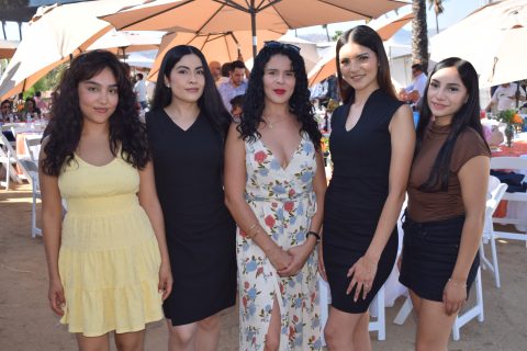 Ariadna García, Melissa Díaz, Miriam Medrano, Mariana Verdugo y Emily Pazos.