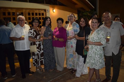 Mario Falomir, Magui Alvarado, Carolina Falomir, Ana Alvarado, Adriana Gutiérrez, Gaby Velázquez, Susana y Pepe Lozano.