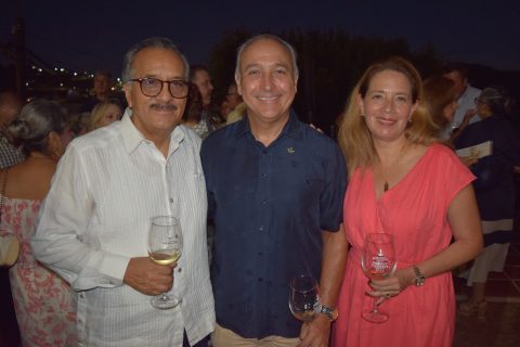 Martín Gutiérrez, Rodrigo Armada y Gloria Tapia Rivas.