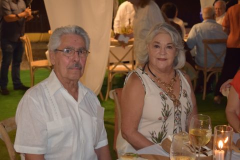 Pedro Loyola y Ana Lilia de Loyola. 