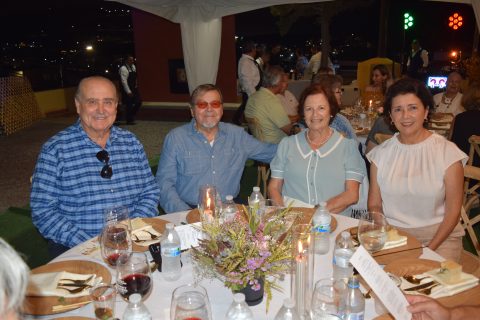 Francisco Javier González, Álvaro Romero, Graciela Garin y Tere Olvera.