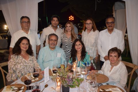 Los asistentes a la noche bohemia pasaron una velada agradable.
