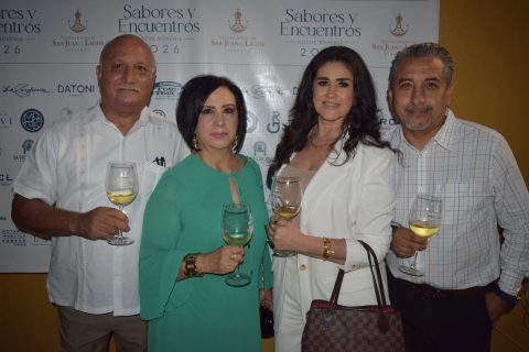 Guillermo Navarro, Lucía Arteaga, Ana Castañeda y Amador Arteaga. 