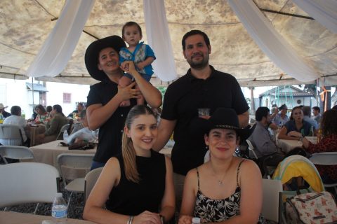 Erick, Paul Noriega, Leo, Claudia Núñez y Sofía Monge.