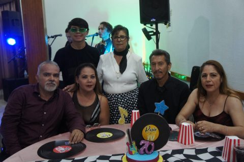 Carlos, Rosio Lluhen, José Luis Aguilar, Patricia Medina, Ramón y Anabel.