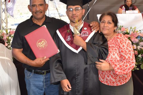 Ulises Cueto Hernández, Ulises Cueto y Edilma Moreno.