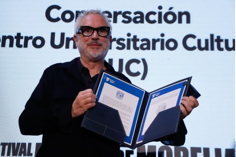Cuarón llama a preservar el cine