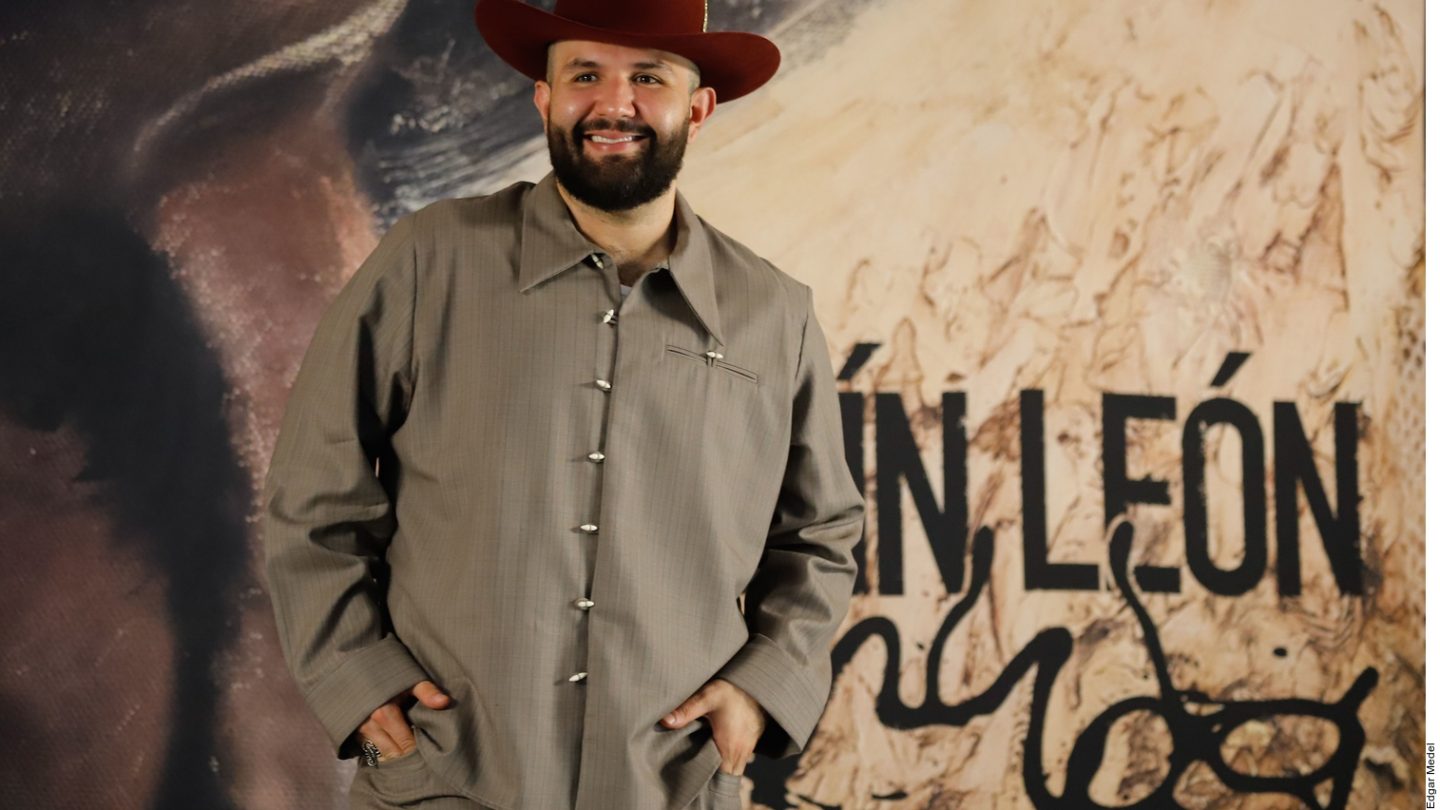 Carín León sonará en los Latin Grammy