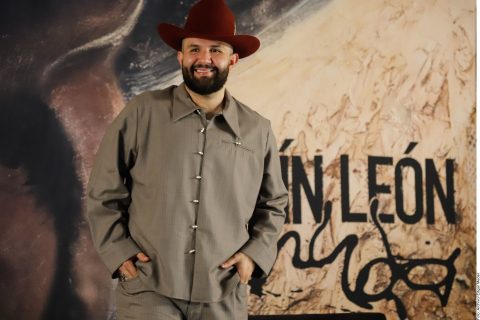 Carín León sonará en los Latin Grammy