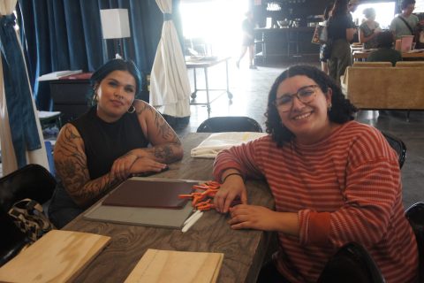 Estefania y Natalia.
