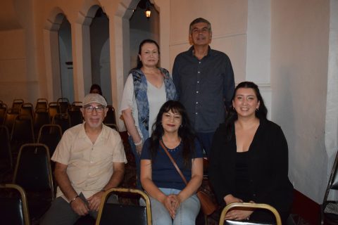 Fany Sandoval, Faustino Sandoval, Joaquín Jiménez, Gloria González y Lesly Sandoval.