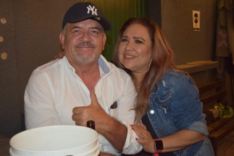 José Luis Castro y Cynthia Pimentel.