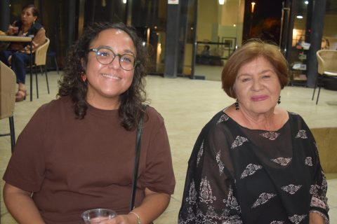 Claudia López y Rocío Piña.