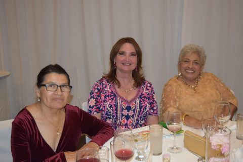 María Teresa Velazco, Aracely Hernández y Rosita Ana Sosa.