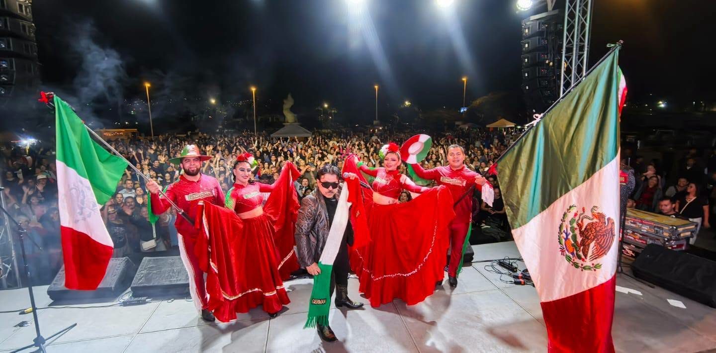 Arma la fiesta en Ceart Mi Banda El Mexicano