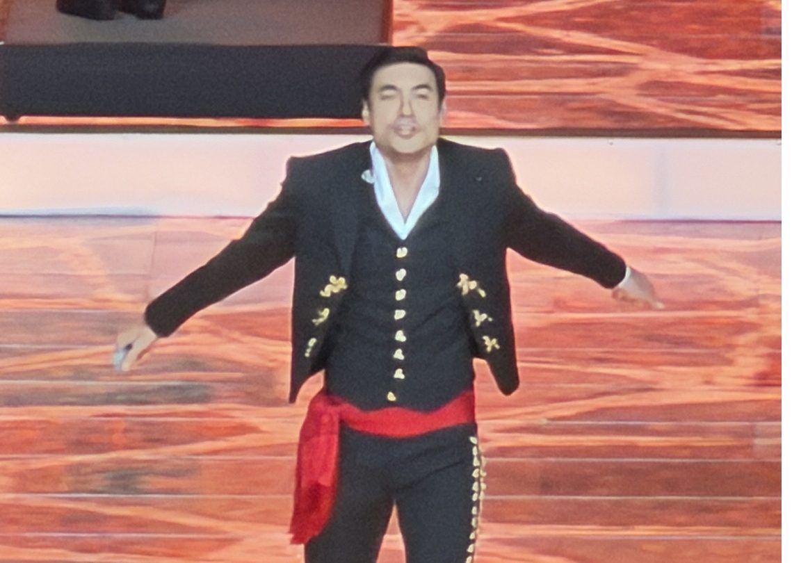 Carlos Rivera reinaugura palenque en Tlaxcala