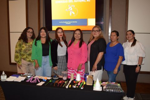 Anahí Serrano, Dalia Solano, Ángeles Luna, Lupita Esquivel, Patricia Félix, Lourdes Orozco y Rut Cabrera.