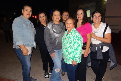 Catalina López, Claudia Reyes, Martha Reyes, Rocío Dueñas, Paloma Reyes, Marce Espinoza y Olivia Sáenz.