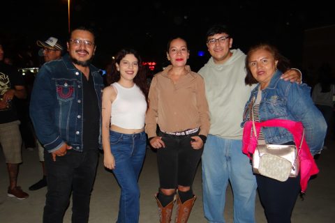 Iván Rodríguez, Daniela Rodríguez, Lluvia Jiménez, Diego Rodríguez e Irma Álvarez.
