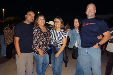 Juan Cons, Edna Beltrán, Edna Cons, Patricia Cons y José Luis Díaz.