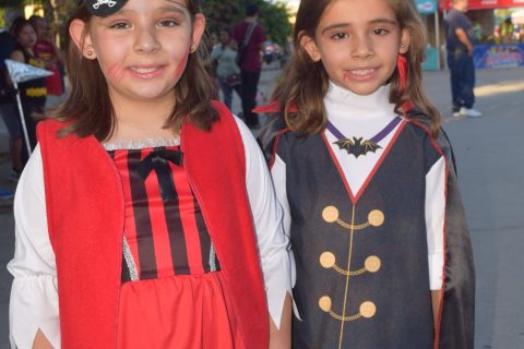 Amanda y Annia.
