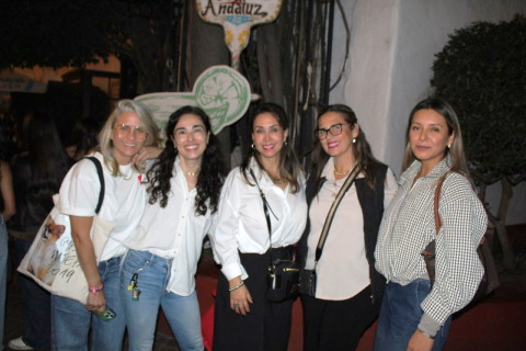 Paulina, Pamela, Marcela, Gaby y Sandy.